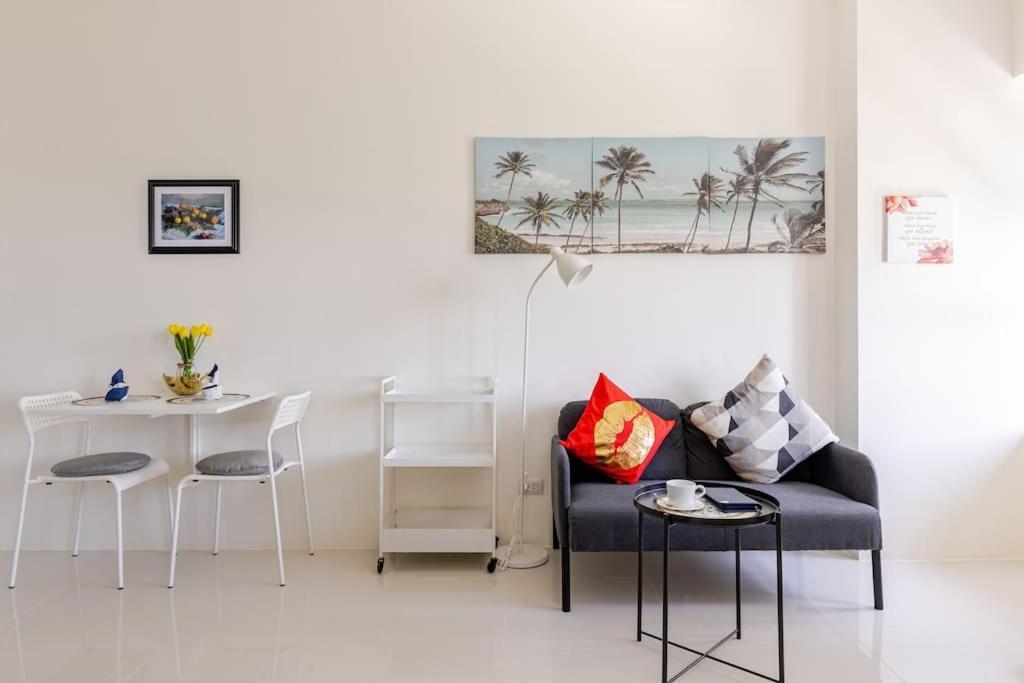 Perfect Accommodation For You In Levels Burbank มะนิลา ภายนอก รูปภาพ